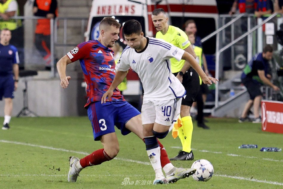 拜仁三冠王 拜仁三冠王